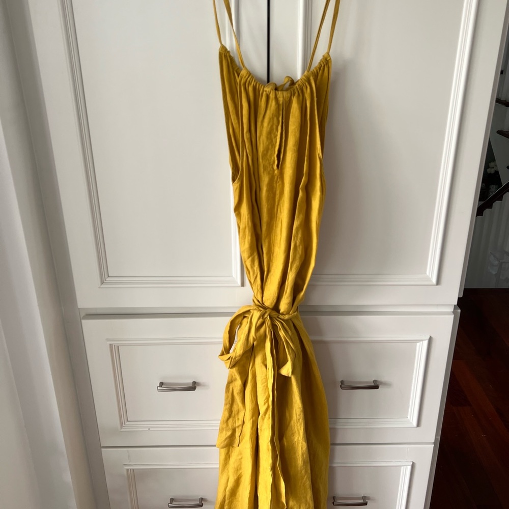 Velvet yellow dress